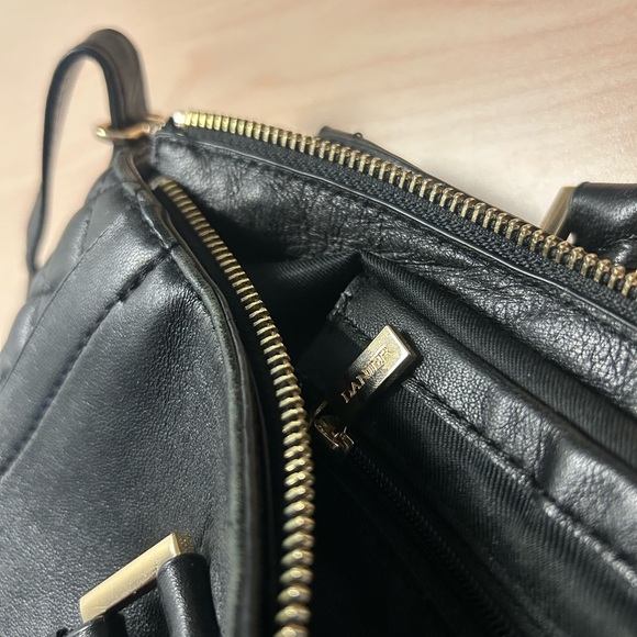 Danier vintage Y2K quilted side leather larger bag with multiple handles EVC - Picture 5 of 16